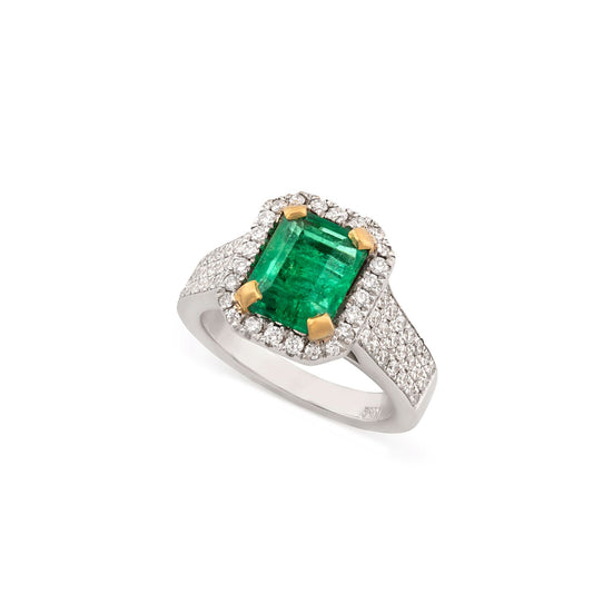 OneSeven Ring In White Gold With A Middle Stone Emerald & White Diamonds