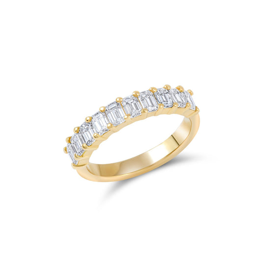 QAMAR Ring In Yellow Gold With White Diamond